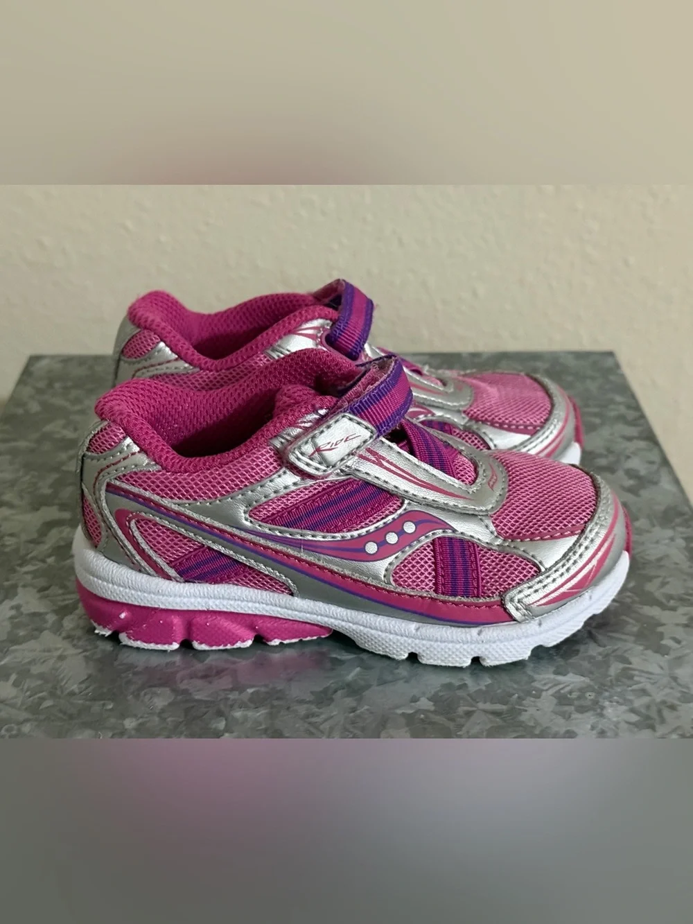 Saucony Ride Kids' Pink Athletic Sneakers, Size 7
